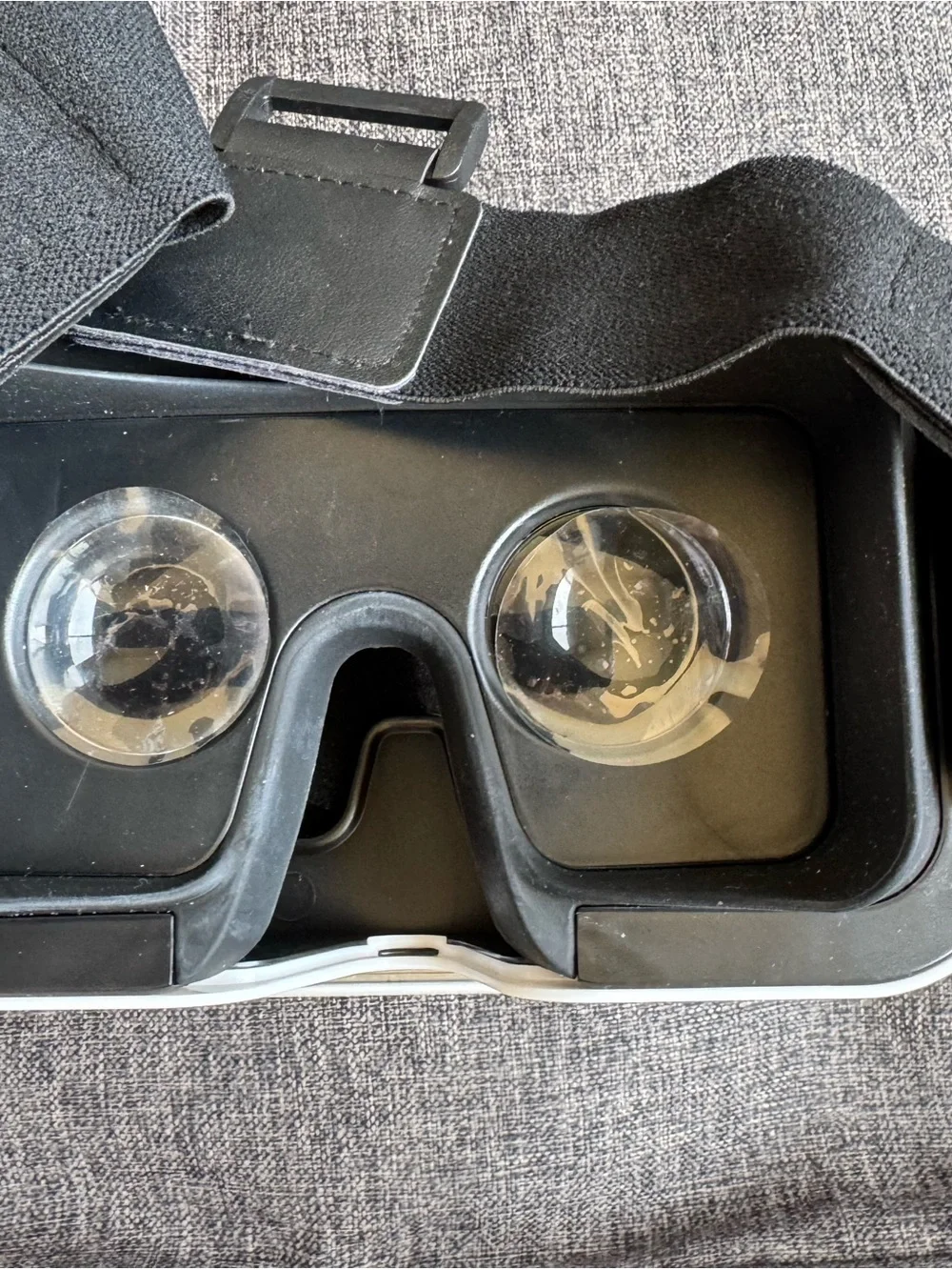White and Black VR Headset - Comfortable PC & Console Virtual Reality